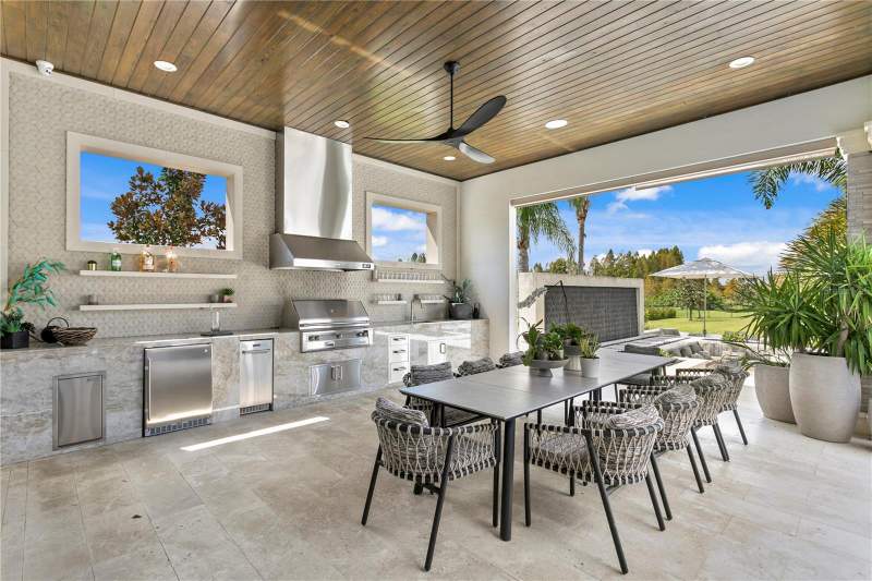 5 bedroom Single Family Residence at 10521 Broadland Pass, Stonelake Ranch Ph 1 Partia, Thonotosassa — photo 4