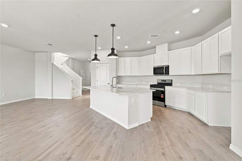 5 bedroom Single Family Residence at 600 Allora Avenue, Vistera Of Venice, Nokomis — photo 4