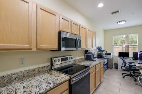 3793 Parkridge Circle #3-105, Sarasota FL - photo 15 of 39