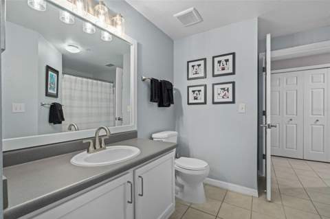 6663 Queens Borough Avenue #104, Orlando FL - photo 18 of 36