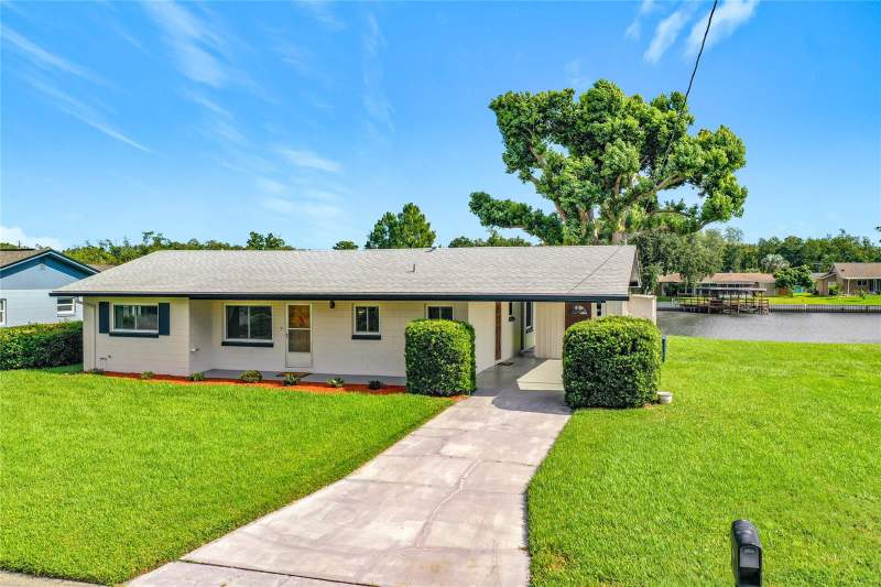 3 bedroom Single Family Residence at 13225 Country Club Drive, Lake Harris Shores, Tavares — photo 2