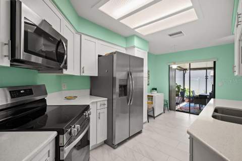 2109 Cypress Point Drive, Clearwater FL - photo 9 of 30