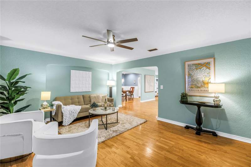 4 bedroom Single Family Residence at 146 Giralda Boulevard, Snell Isle Brightbay, St Petersburg — photo 4