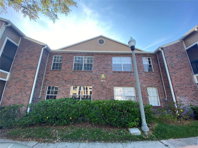 4400 THORNBRIAR LANE #205 home for sale in Regency Gardens