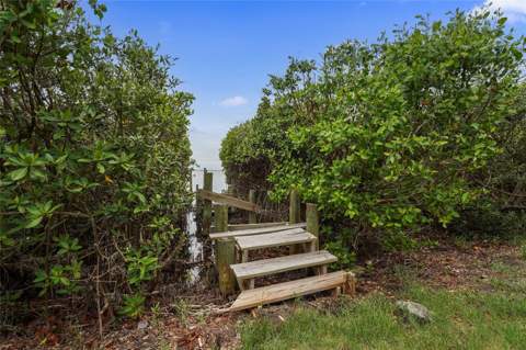 7538 Westmoreland Drive, Sarasota FL - photo 14 of 14