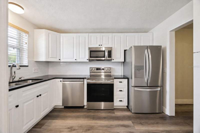2 bedroom Condominium at 4300 LAKE UNDERHILL ROAD #23B2, PLANTATION APTS ORLANDO, ORLANDO — photo 5