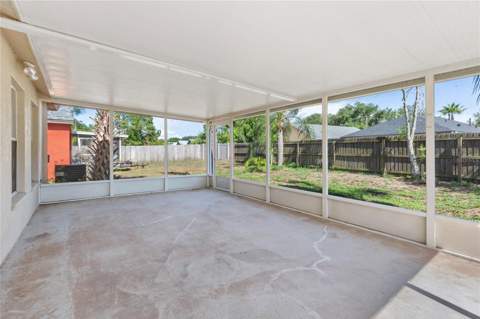 7456 Oxford Garden Circle, Apollo Beach FL - photo 20 of 24