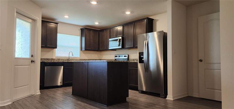 3 bedroom Townhouse at 1531 Wynford Circle, Hamlets/Tavares, Tavares — photo 4