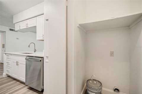 5530 Chrishire Way #D109, Orlando FL - photo 17 of 41