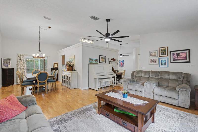 3 bedroom Single Family Residence at 7999 SW 187th Avenue, Rainbow Springs Forest, Dunnellon — photo 4