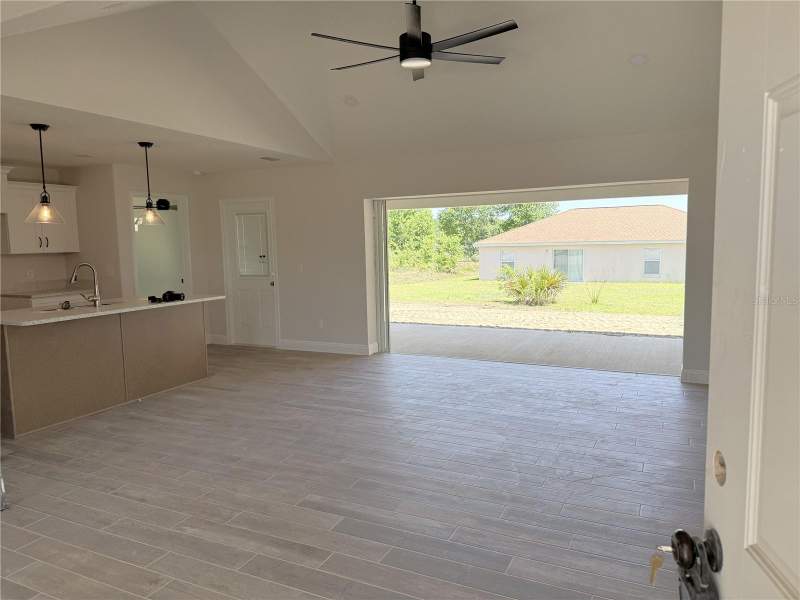 3 bedroom Single Family Residence at 133 Larch Road, Silver Spgs Shores 24, Ocala — photo 3