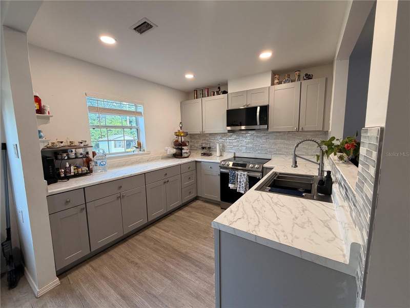 4 bedroom Single Family Residence at 610 Capehart Drive, Azalea Park Sec 24, Orlando — photo 5