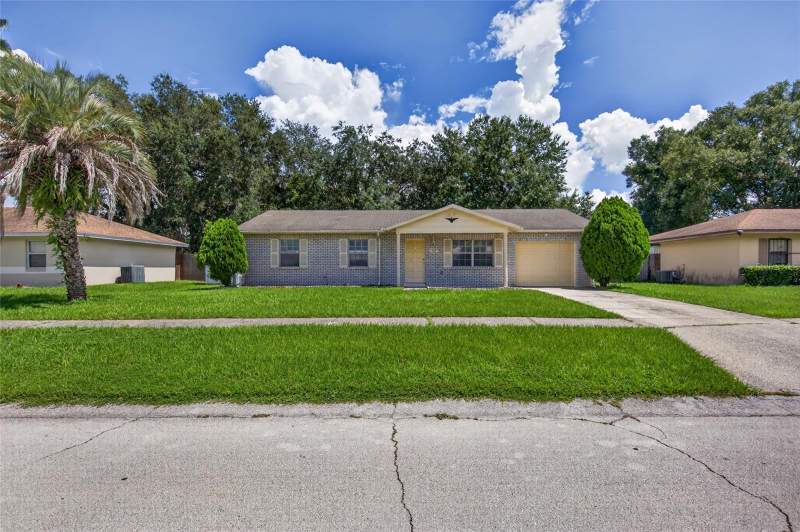 2 bedroom Single Family Residence at 709 Hemlock Lane, Pinesthe, Lakeland — photo 2