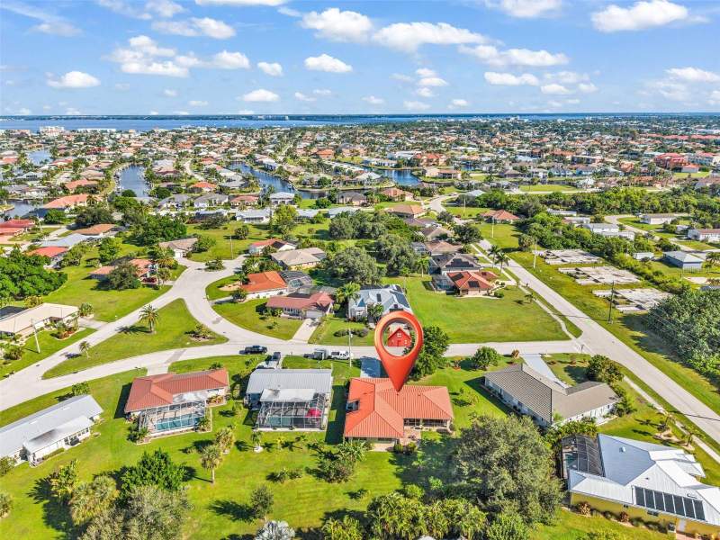 3 bedroom Single Family Residence at 1311 Tuscany Drive, Punta Gorda Isles Sec 14, Punta Gorda — photo 2