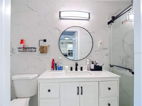 8725 Bay Pointe Drive, Tampa FL - photo 23 of 56