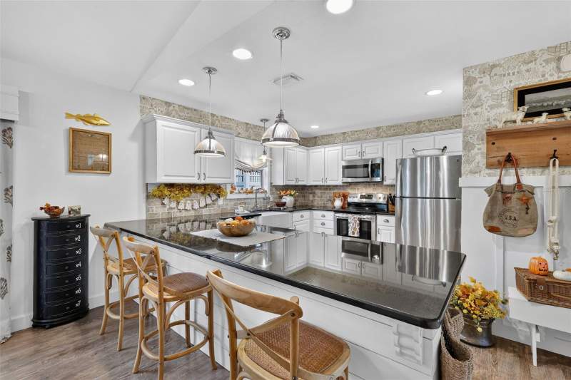 2 bedroom Villa at 1700 Jadestone Terrace, Villages Of Sumter Azalea Villas, The Villages — photo 3