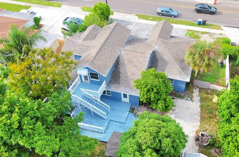 5 bedroom Single Family Residence at 1655 Drew Street, Keystone Manor, Clearwater — photo 2