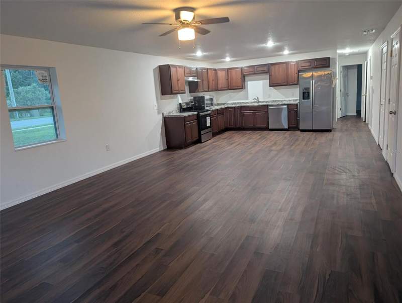 3 bedroom Single Family Residence at 776 E Broadway Street, Jackson Heights, Oviedo — photo 3