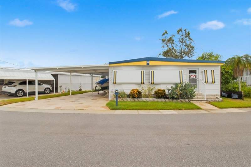 2 bedroom Manufactured Home at 70 Schooner Drive #70, Palm Harbor, Palm Harbor — photo 3