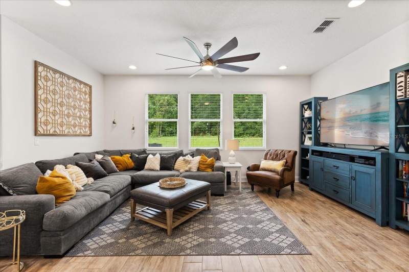 4 bedroom Single Family Residence at 31924 Geoff Way, Serenity At Redtail, Sorrento — photo 5