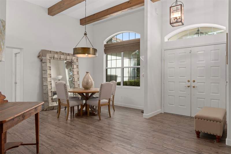 5 bedroom Single Family Residence at 4202 N Pony Drive, Pine Ridge Unit 02, Beverly Hills — photo 5