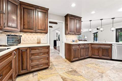 13123 108th Avenue, Largo FL - photo 13 of 43