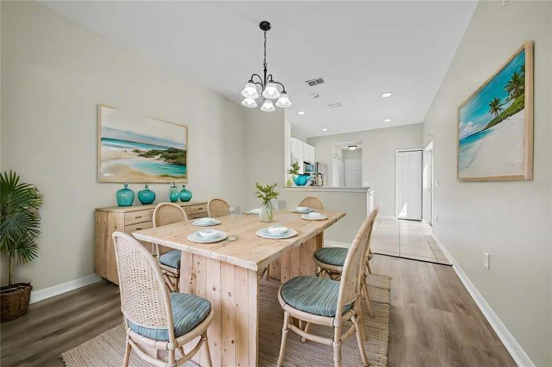 3 bedroom Townhouse at 5579 Somersby Road, Tennyson Pk/Summerport, Windermere — photo 5