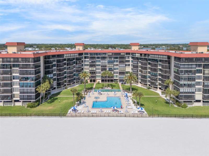2 bedroom Condominium at 18304 Gulf Boulevard #105, Shore Mariner The Condo, Redington Shores — photo 2