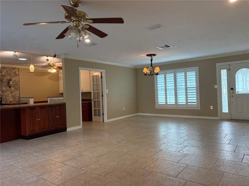 3 bedroom Single Family Residence at 1813 Orange Hill Drive, Brandon Country Estates Unit N, Brandon — photo 5