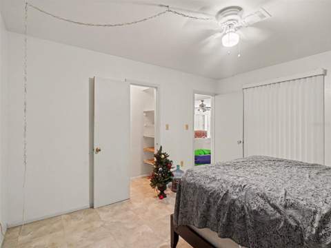 562 E Tarpon Boulevard, Port Charlotte FL - photo 12 of 26