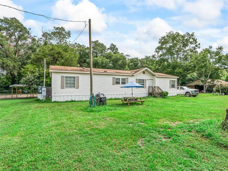 3 bedroom Manufactured Home at 4603 NW 61st Lane, Golden Meadow Farms, Ocala — photo 3