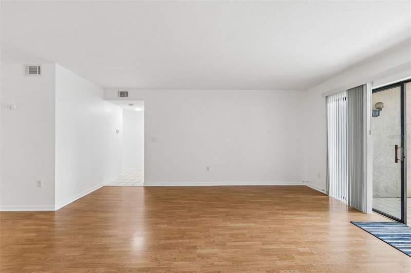1 bedroom Condominium at 2971 Estancia Boulevard #313, Estancia Condo, Clearwater — photo 4