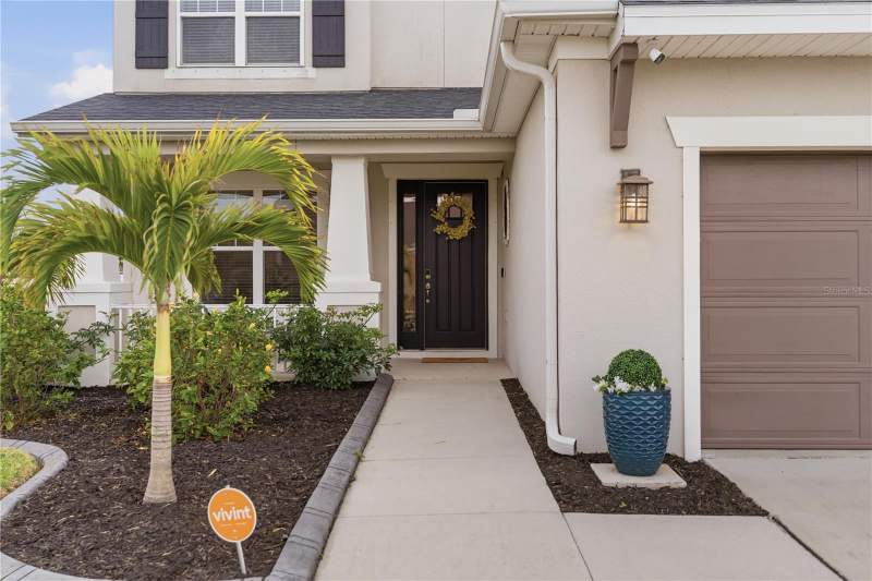 5 bedroom Single Family Residence at 4939 Los Robles Court, Artisan Lakes Eaves Bend Ph I Sp A-K, Palmetto — photo 2
