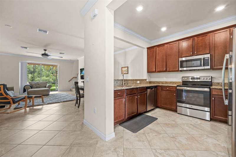 3 bedroom Townhouse at 10160 Via Colomba Circle, Marbella/Cypress Ph 2, Fort Myers — photo 5