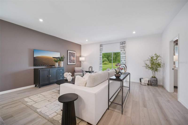 4 bedroom Single Family Residence at 1092 Clay Boulevard, Avalon Park Tavares, Tavares — photo 5