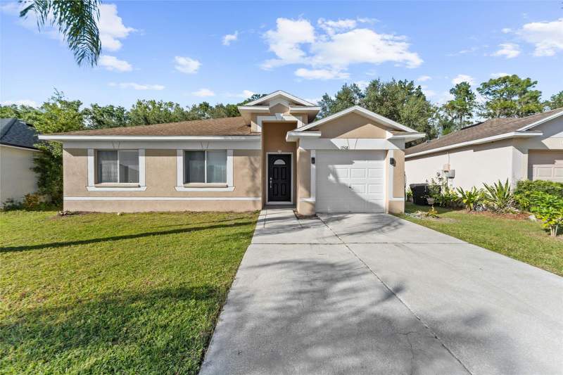 3 bedroom Single Family Residence at 13508 Prestwick Drive, Summerfield Villg 1 Trct 35, Riverview — photo 2