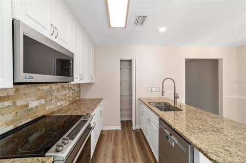 1701 SE 24th Road #102, Ocala FL - photo 6 of 6