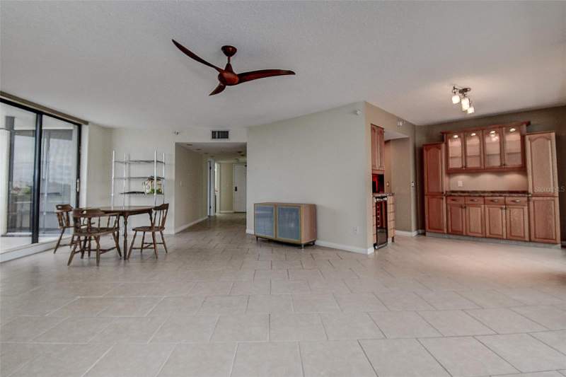 2 bedroom Condominium at 5940 Pelican Bay Plaza #406, Pelican Bay Yacht Club Condo, Gulfport — photo 4