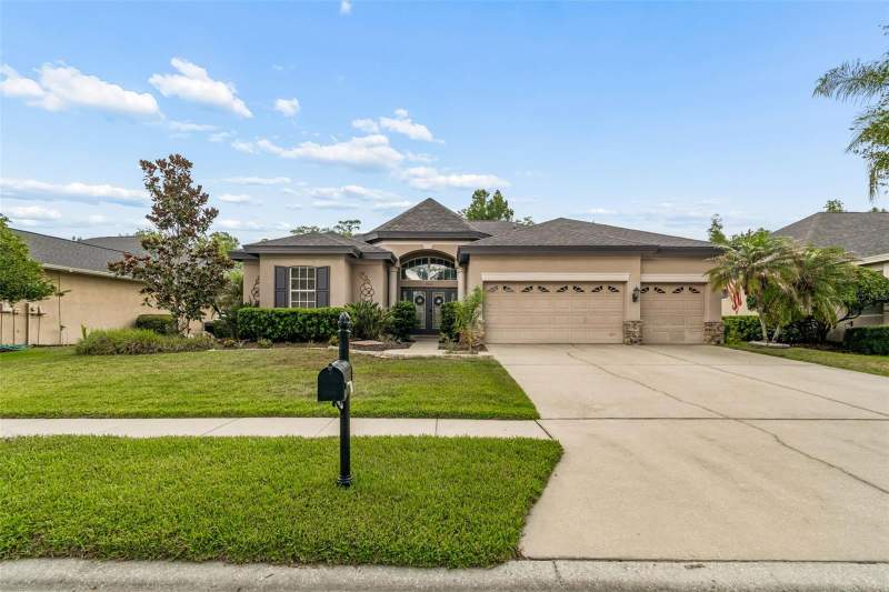 4 bedroom Single Family Residence at 23305 Gracewood Circle, Plantation Palms, Land O Lakes — photo 2