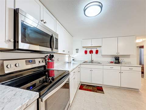 1338 Saint Nicholas Avenue, Christmas FL - photo 8 of 47