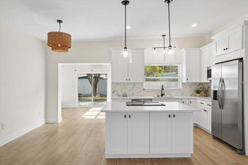 3 bedroom Single Family Residence at 6765 W Flamingo Way, Pelican Creek 2nd Add, St Petersburg — photo 5