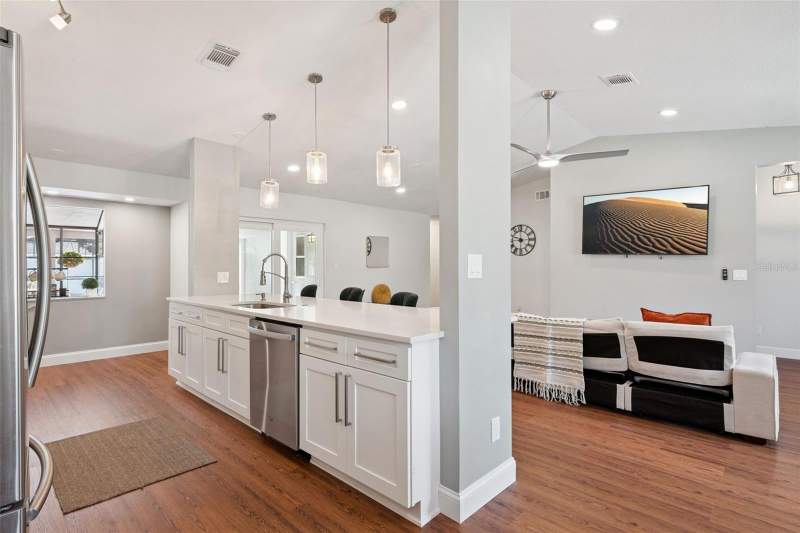 4 bedroom Single Family Residence at 8714 Hill Pine Road, Spring Pines, Orlando — photo 5