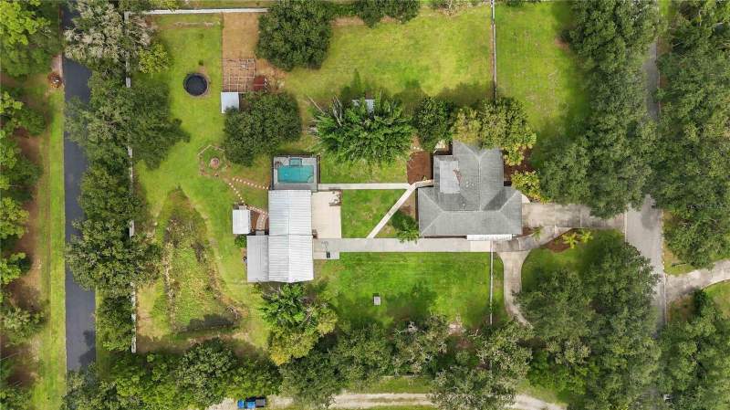 5 bedroom Single Family Residence at 7402 Castle Drive, Racimo Ranches, Sarasota — photo 3