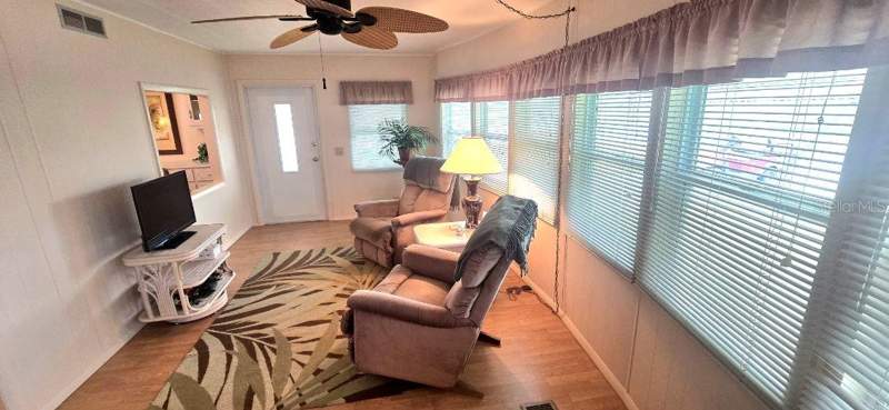 2 bedroom Manufactured Home at 40 Concord Lane, Lake Tarpon Mobile Home Village, Palm Harbor — photo 5