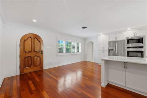 1124 Seville Lane, St Petersburg FL - photo 16 of 58