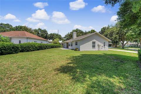 6208 Huntington Drive, Zephyrhills FL - photo 10 of 50