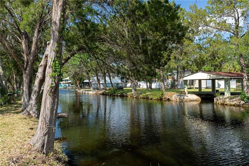 3 bedroom Single Family Residence at 5919 S Shadytree Path, Homosassa, Homosassa — photo 2