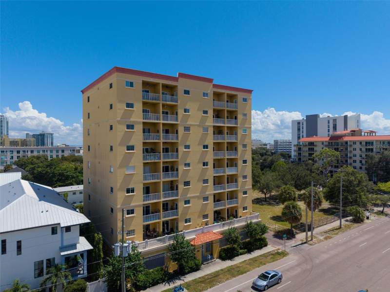 316 8TH STREET #703 home for sale in Casablanca Towers Condo