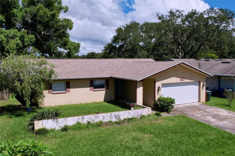 3 bedroom Single Family Residence at 1622 Dale Circle, Amberlea, Dunedin — photo 2