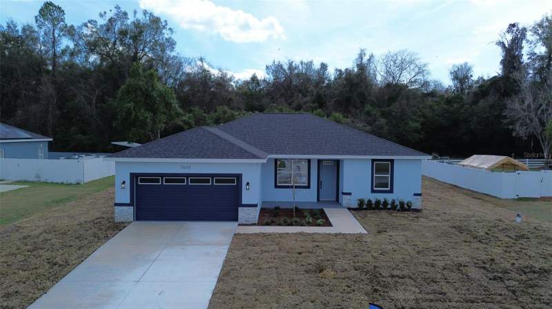 3 bedroom Single Family Residence at 7604 SW 103rd Loop, Hidden Lake, Ocala — photo 2